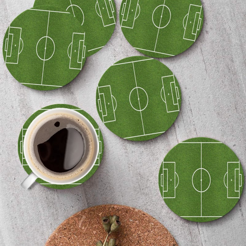 Nothing Suporturi rotunde din lemn pentru pahare, Design teren de fotbal, Model Dungi, Lemn procesat, Formă rotundă, Lansare iarna 2025