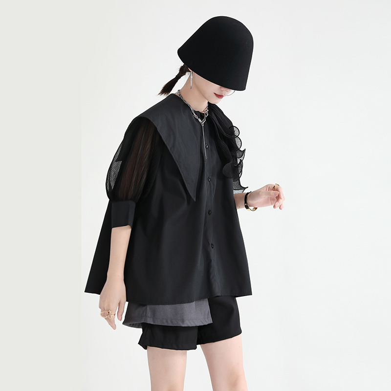 Cămașă cu rever, manșete bufante, cusături patchwork, croială lejeră, nasturi pe un singur rând