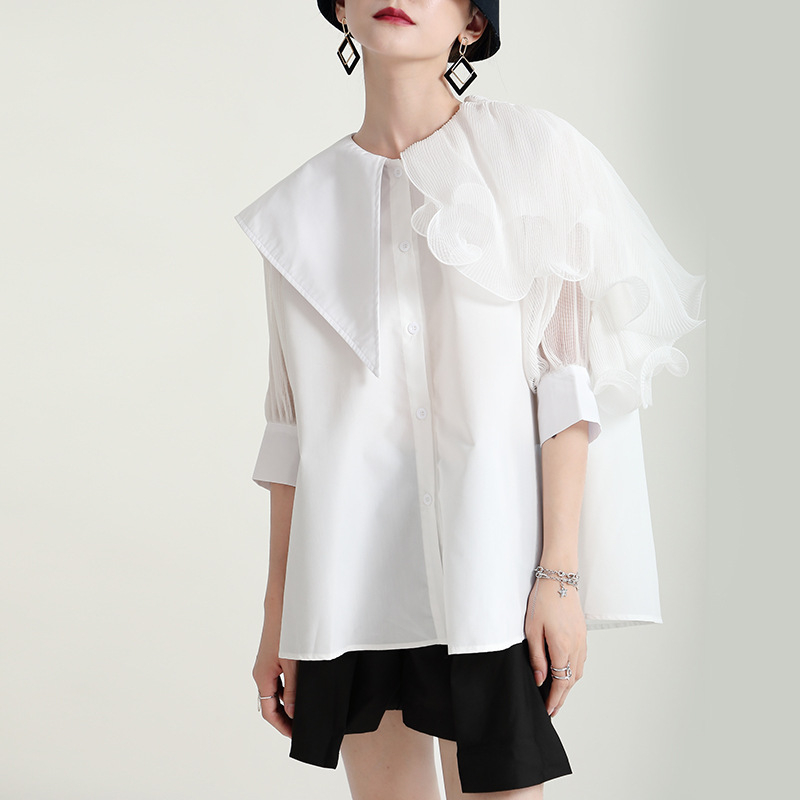 Cămașă cu rever, manșete bufante, cusături patchwork, croială lejeră, nasturi pe un singur rând