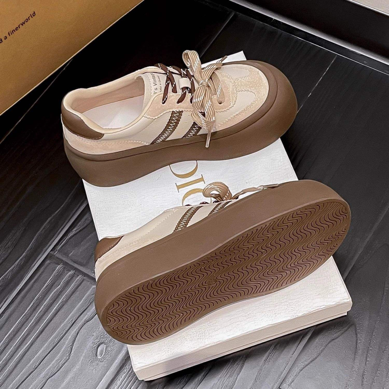 Női mindennapi sportcipők — európai stílus, retro vastag talp, vászon felső rész, gumírozott talp, fűzés, mikroszálas talpbetét