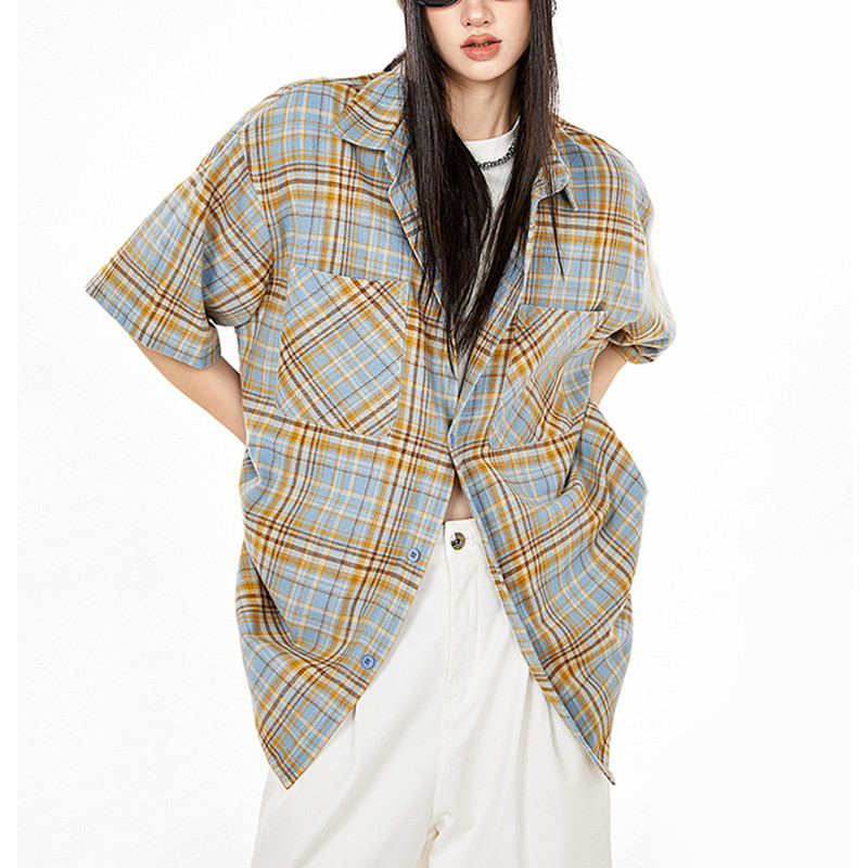 Košulno-kardigan s kratkim rukavima, prugasti uzorak, retro stil, slobodan kroj, rever-rever, jednodobno kopčanje, srednja duljina