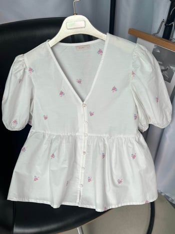 Cardigan din bumbac cu mâneci scurte, guler în V, broderie florală și nasturi