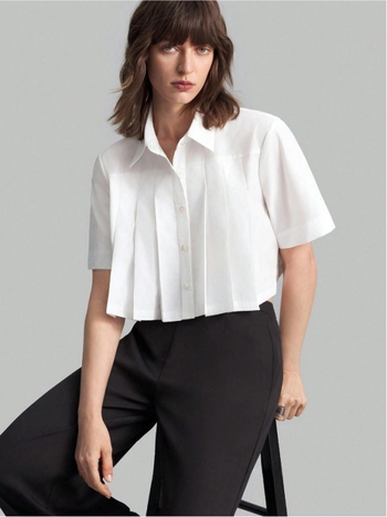 Korejski stil polo košulja s ovratnikom, kratkih rukava, plisirani dizajn i patchwork stil, 80-90% poliester, <30% spandeks