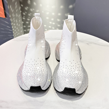 Pantofi sport pentru femei cu talpă înaltă, partea superioară din material textil, căptușeală din plasă respirabilă, talpă din cauciuc, închidere cu șireturi