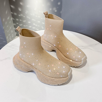 Pantofi sport pentru femei cu talpă înaltă, partea superioară din material textil, căptușeală din plasă respirabilă, talpă din cauciuc, închidere cu șireturi