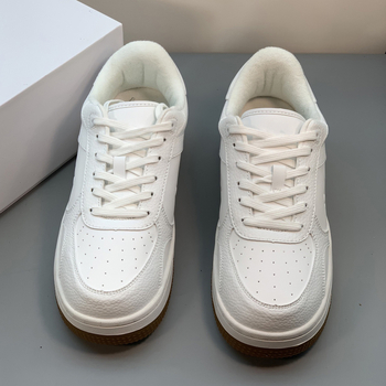 Casual kožne tenisice s vezicama, niski profil, gumeni đon, visina pete 1–3 cm, unisex