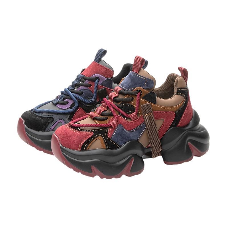Ženske tenisice od prave kože, stil dad sneakers, s fleksi unutrašnjom, vezivanje, klinasti pet 3–5 cm, okrugli vrh, jednobojni dizajn