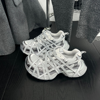 Casual tenisice s korejskim stilom, okrugli nos, gornji dio od kože drugog sloja, srednje visoka peta 3–5 cm, debeli potplat