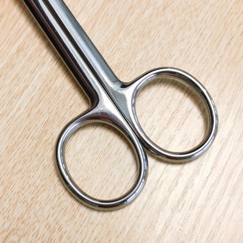 Šminkarske škare za trakicu kapke dvostrukog oka – Deep Color, nehrđajući čelik