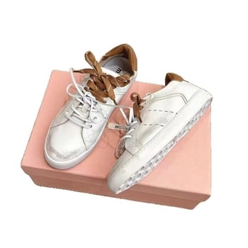 Női sneaker M betű logóval, retro kopott valódi bőr - alacsony felső rész, fűzők