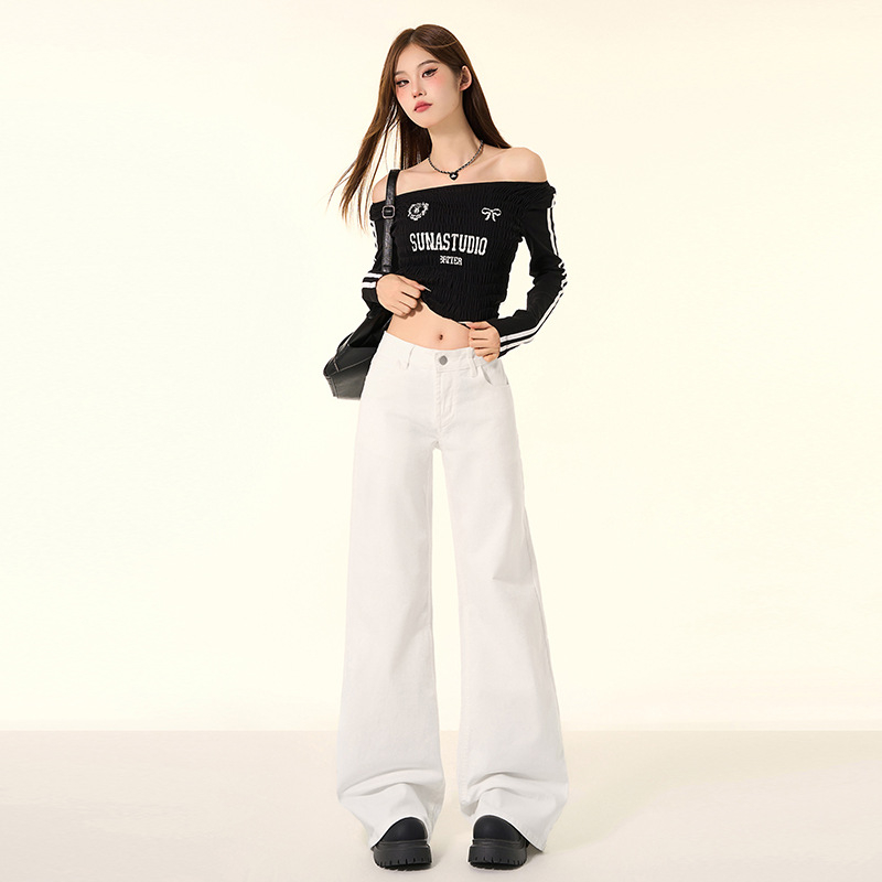 Jeans femei cu talie joasă, elastici, ușor evazați, 70% bumbac, 30% poliester, primăvara 2025