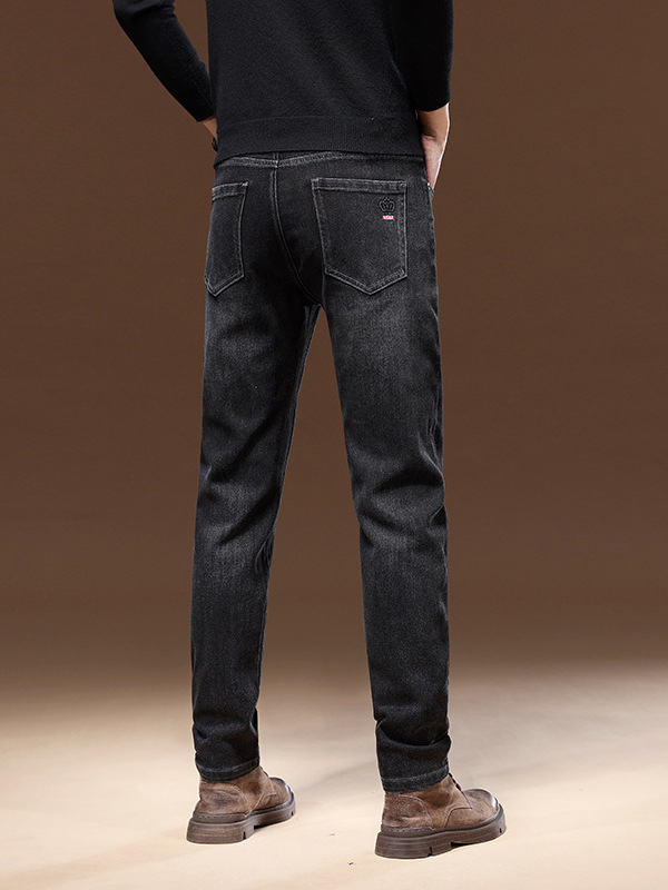 Muške traperice s fleec podrškom, slim-straight kroj, srednji porast, elastične, zatvarač na zipu