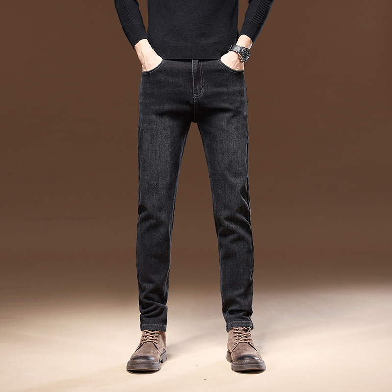 Muške traperice s fleec podrškom, slim-straight kroj, srednji porast, elastične, zatvarač na zipu