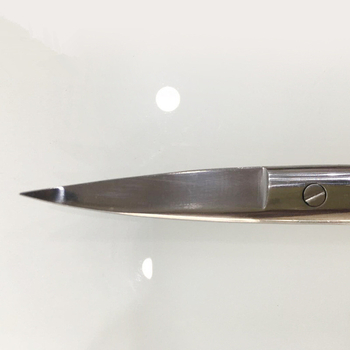 Zakrivljene kozmetičke škare za obrve i trepavice, oštrim vrhom – nehrđajući čelik