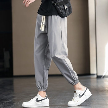 Pantaloni casual pentru bărbați, croi drepți, lungime cropped, talie medie, amestec cânepă-poliester (85% poliester), unicolor
