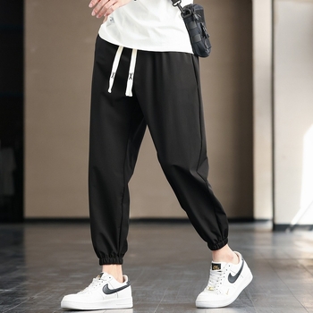 Pantaloni casual pentru bărbați, croi drepți, lungime cropped, talie medie, amestec cânepă-poliester (85% poliester), unicolor