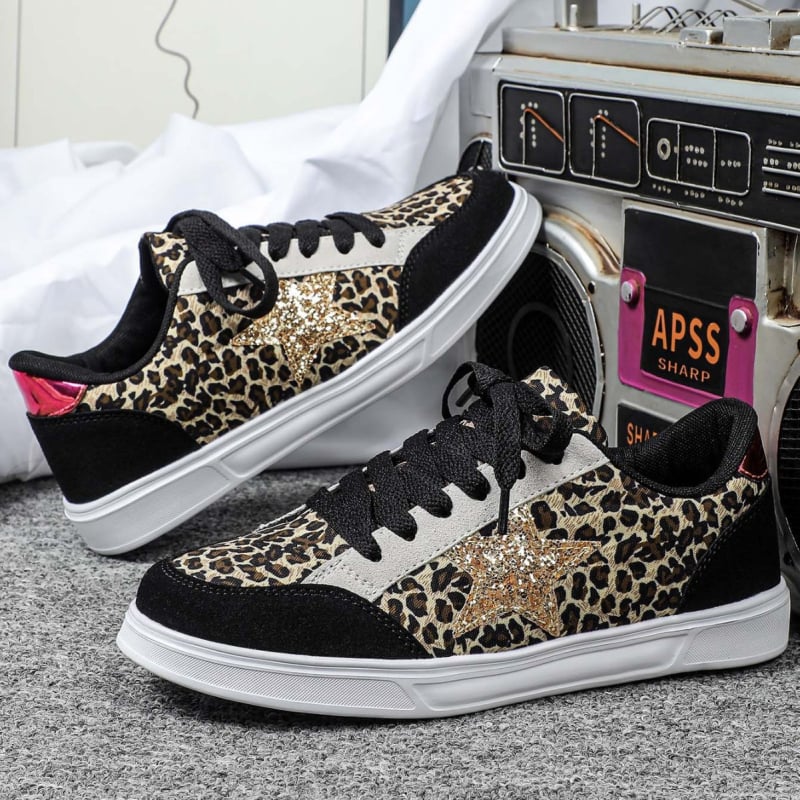 Uniszex gördeszka cipő leopárd mintával, PU+anti-suede bőr, EVA talp, elöl fűzőzárás, alacsony felső rész