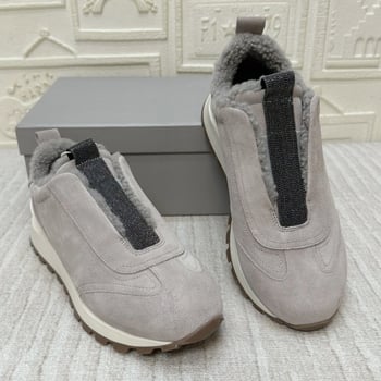 Γυναικείες χειμερινές αθλητικές casual παπούτσια με επάνω μέρος από σουέ και επένδυση από μαλλί, λεπτομέρεια με αλυσίδα με χάντρες, στρογγυλή μύτη, slip-on με σόλα καουτσούκ για απορρόφηση κραδασμών