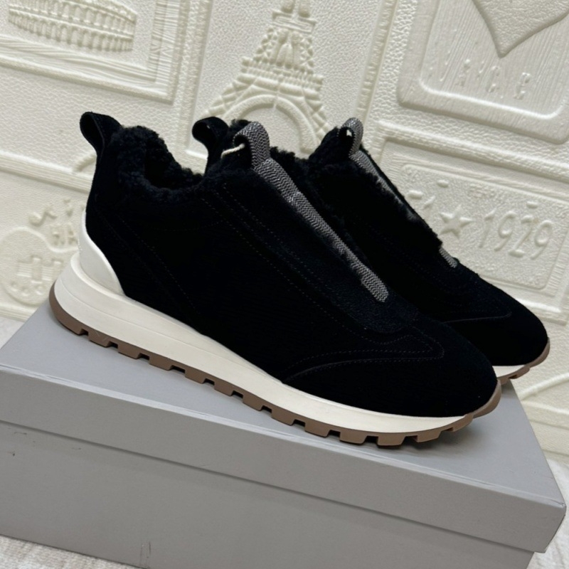 Γυναικείες χειμερινές αθλητικές casual παπούτσια με επάνω μέρος από σουέ και επένδυση από μαλλί, λεπτομέρεια με αλυσίδα με χάντρες, στρογγυλή μύτη, slip-on με σόλα καουτσούκ για απορρόφηση κραδασμών