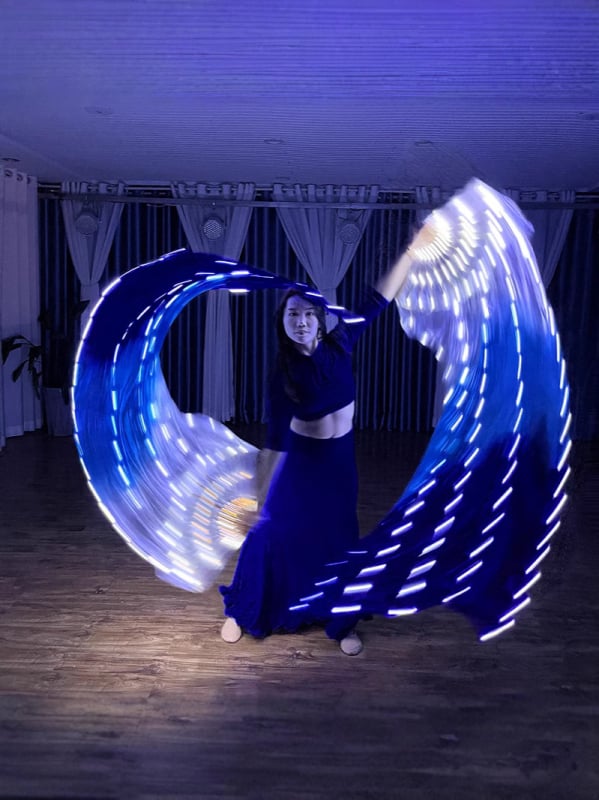 LED fan s Mulberry svilom i poliestrom, svjetleći niz, punjiv, za Belly Dance, žene
