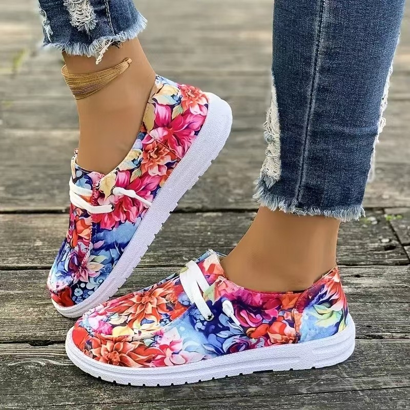 Slip-on loafers od velura s okruglom nosom, gumeni potplat, PU ulošak (Velur vrh; Okrugli nos; Gumeni potplat; PU ulošak; Slip-on dizajn)