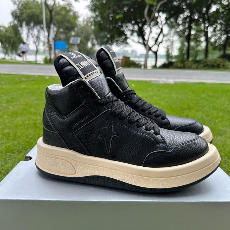 Ro Collaboration Sneakers με ύψος αστραγάλου – επάνω μέρος από δέρμα βοδινού, σόλα από καουτσούκ, εσωτερική επένδυση από γούνα προβάτου, πάτος από φυσικό δέρμα