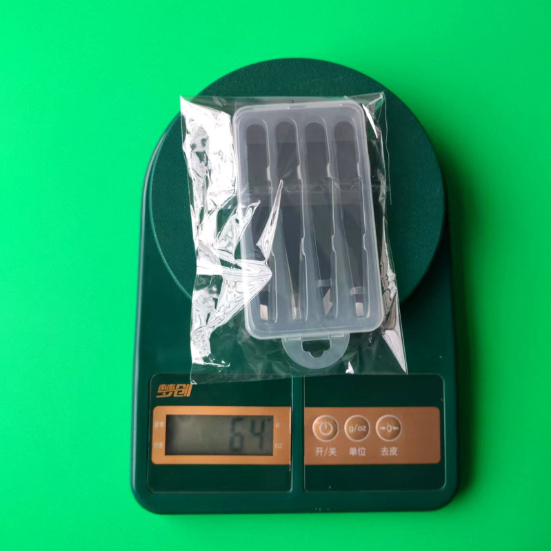 Pensete pentru sprâncene din oțel inoxidabil – set de patru cu vârfuri înclinate și vârfuri cu cârlig