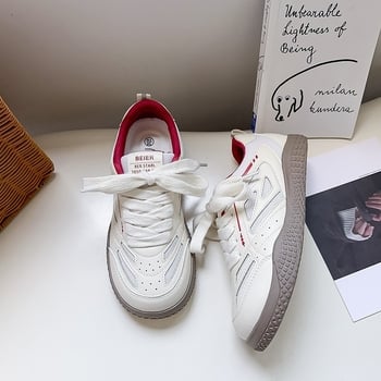 Bell γυναικεία αθλητικά παπούτσια με χαμηλό ύψος, επάνω μέρος από μικροϊνών δέρμα, βολκανισμένη σόλα από καουτσούκ, μπροστινό κλείσιμο με κορδόνια