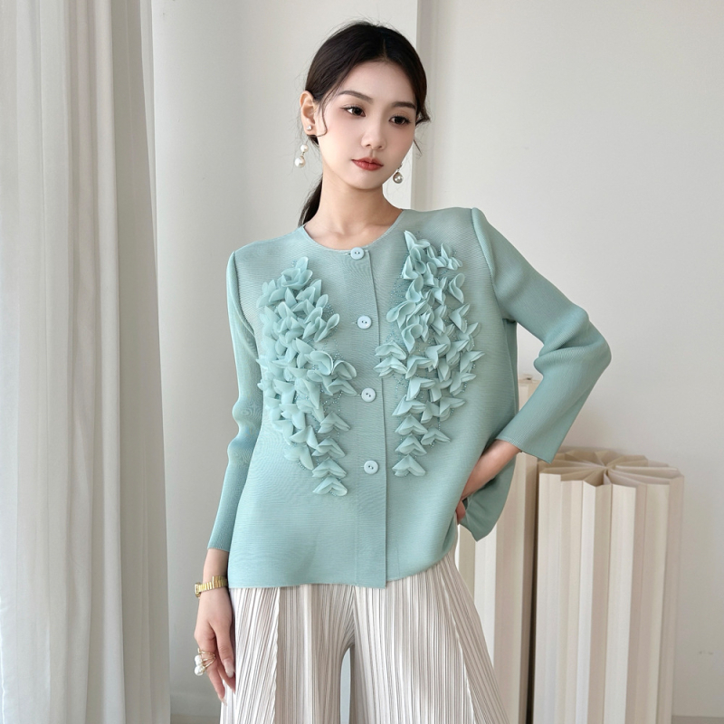 Bluza cu broderie, cristale, material burnout, guler rotund, croială lejeră