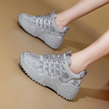 Γυναικεία αθλητικά παπούτσια με φαρδύ πάτο, πλέγμα επάνω, σόλα πολυουρεθάνης, μεσαίο ύψος φτέρνας 3–5 cm, κλείσιμο με κορδόνια