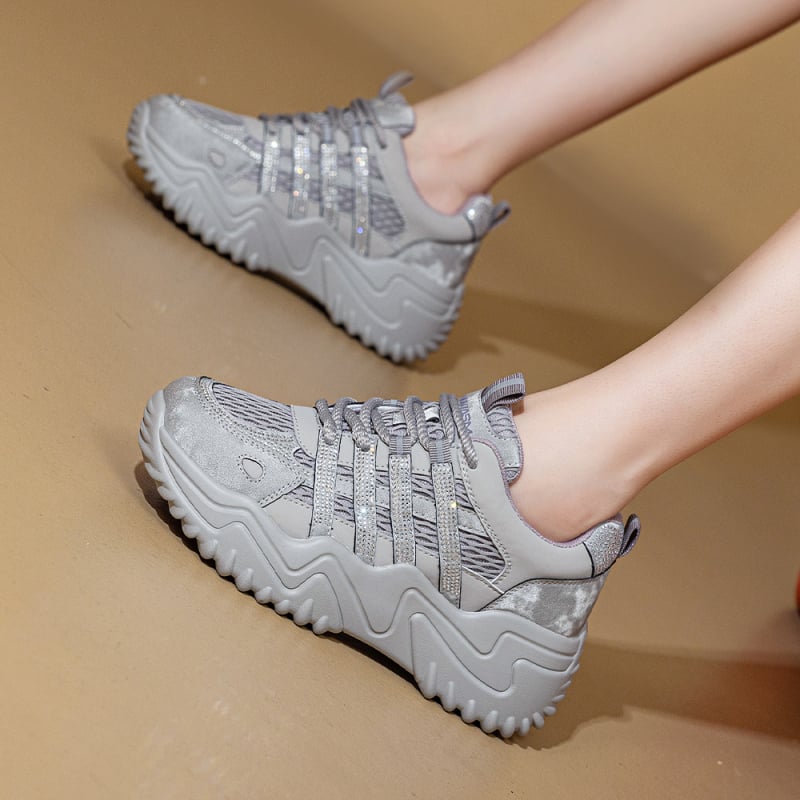 Γυναικεία αθλητικά παπούτσια με φαρδύ πάτο, πλέγμα επάνω, σόλα πολυουρεθάνης, μεσαίο ύψος φτέρνας 3–5 cm, κλείσιμο με κορδόνια