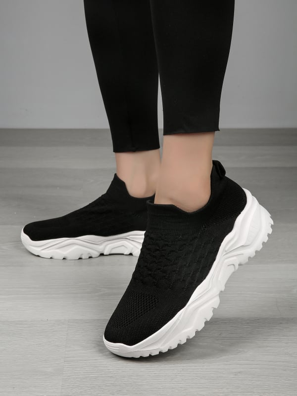 Γυναικεία ανάλαφρα παπούτσια από δίχτυ, χωρίς κορδόνια, με EVA σόλα και μεσαίο ύψος τακουνιού 3–5 cm