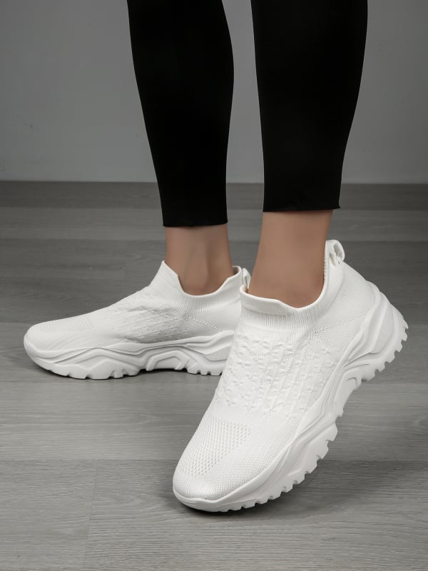 Γυναικεία ανάλαφρα παπούτσια από δίχτυ, χωρίς κορδόνια, με EVA σόλα και μεσαίο ύψος τακουνιού 3–5 cm
