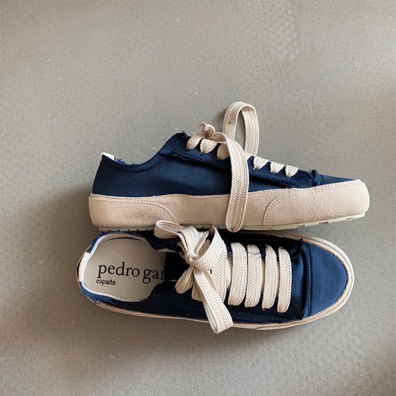 Γυναικεία σατέν αθλητικά με επάνω μέρος από σατέν, εσωτερικό από γνήσιο δέρμα, TPU φαρδιά σόλα, μεσαίου ύψους τακούνι 3–5 cm, κλείσιμο με κορδόνια