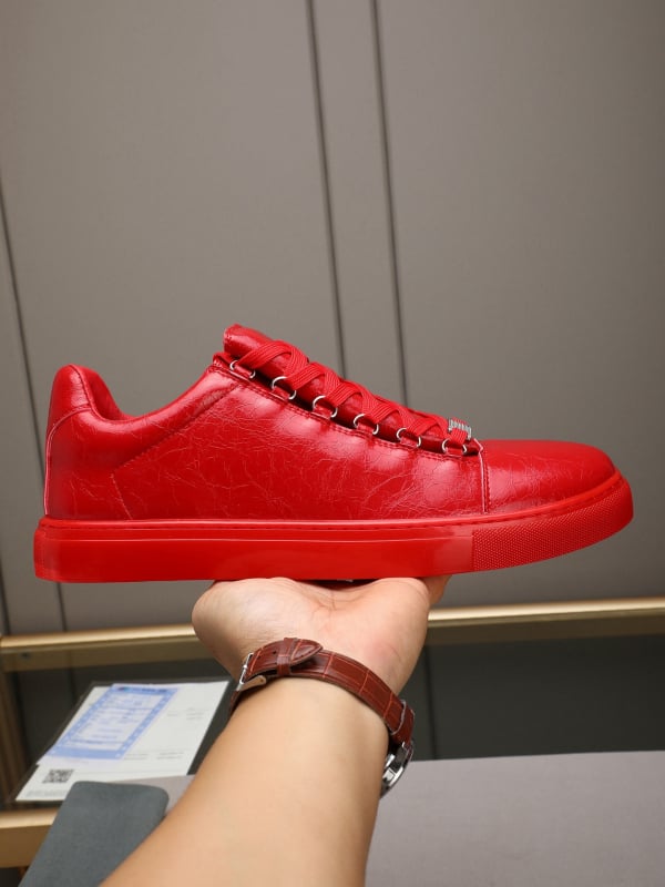 Платформени обувки – заострен нос, плосък ток, кожена вътрешност, подметка от рециклирана кожа