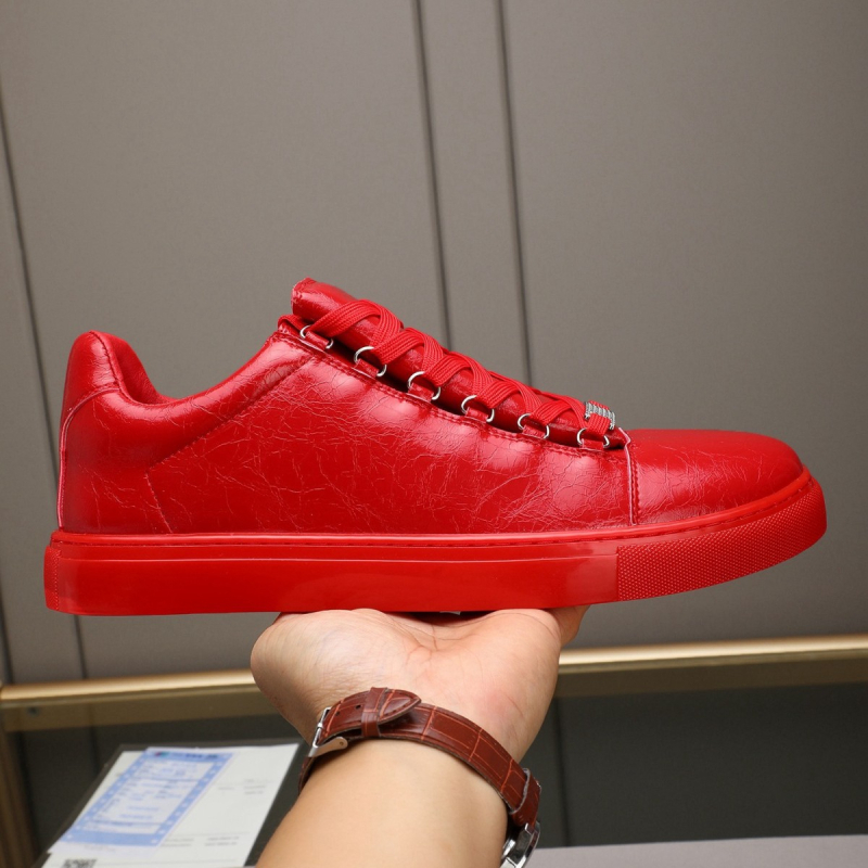 Платформени обувки – заострен нос, плосък ток, кожена вътрешност, подметка от рециклирана кожа