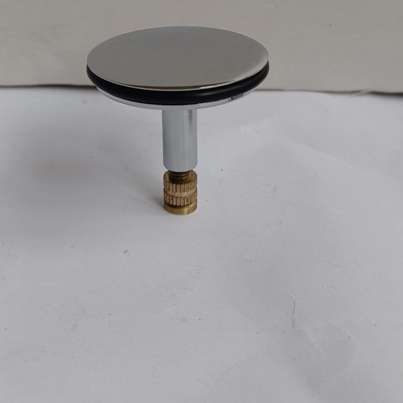 Forgó fürdőkádtömítő fedél, rézanyagú, vízszigetelő kialakítás, modern letisztult stílus, telepítés elérhető