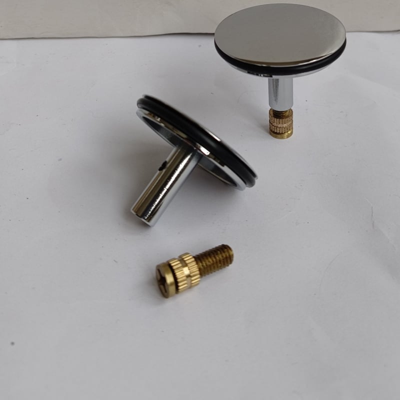 Forgó fürdőkádtömítő fedél, rézanyagú, vízszigetelő kialakítás, modern letisztult stílus, telepítés elérhető