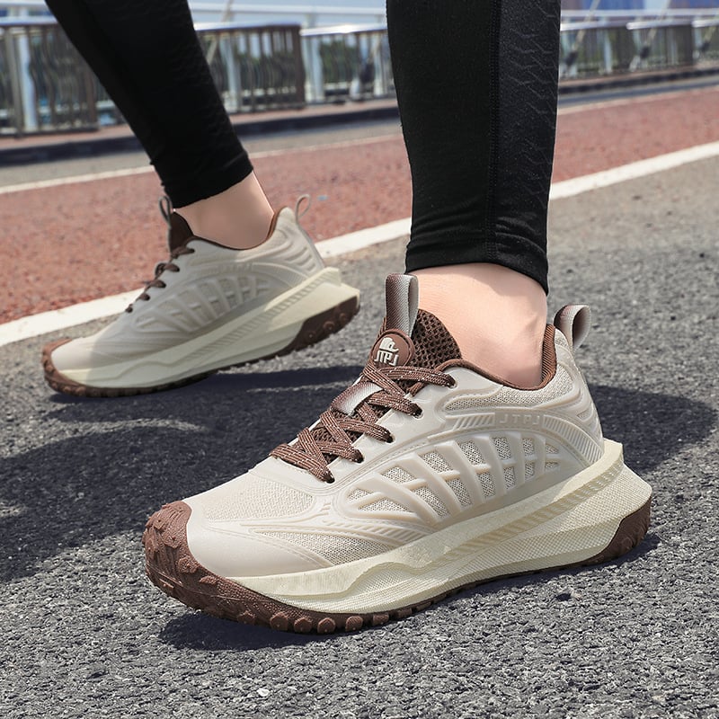 Unisex túrabakancs szellőző mesh belsővel, felsőrész textil + szintetikus bőr, PU középtalp, EVA talp