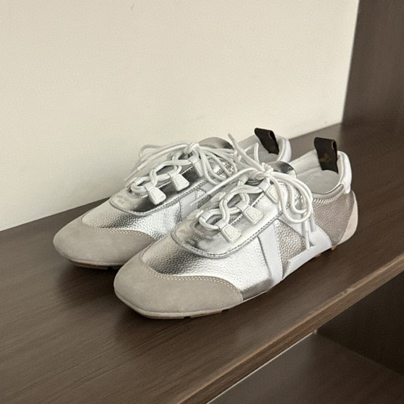 Дамски обувки с връзки от раздвоена кожа, кръгъл нос и кожена подметка