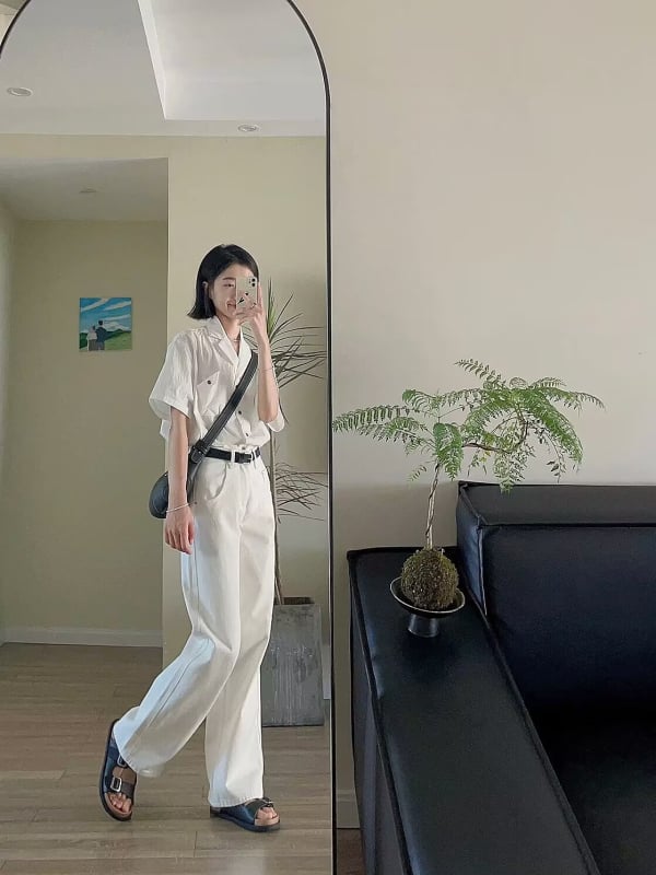 Farmernadrág, egyenes szárú, magas derekú, pamut-poliészter keverék, középmagasságú, mikroelasztikus