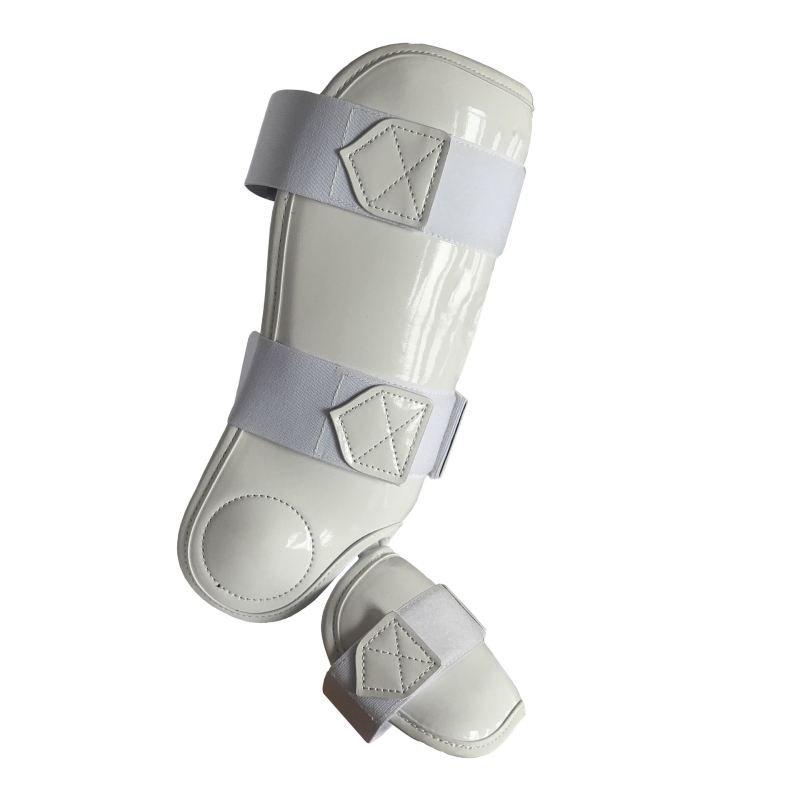 Sípcsontvédők a vádli és a boka védelmére – anyag szivacs, márka OUMAN, modell OMHZ-001, baseball