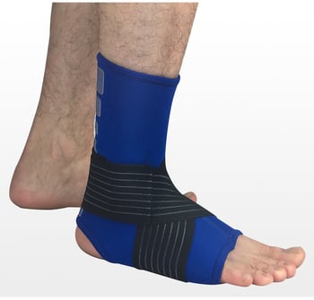 Felnőtt bokavédő kompresszióval – gumi anyagból, futballhoz, kültéri használatra