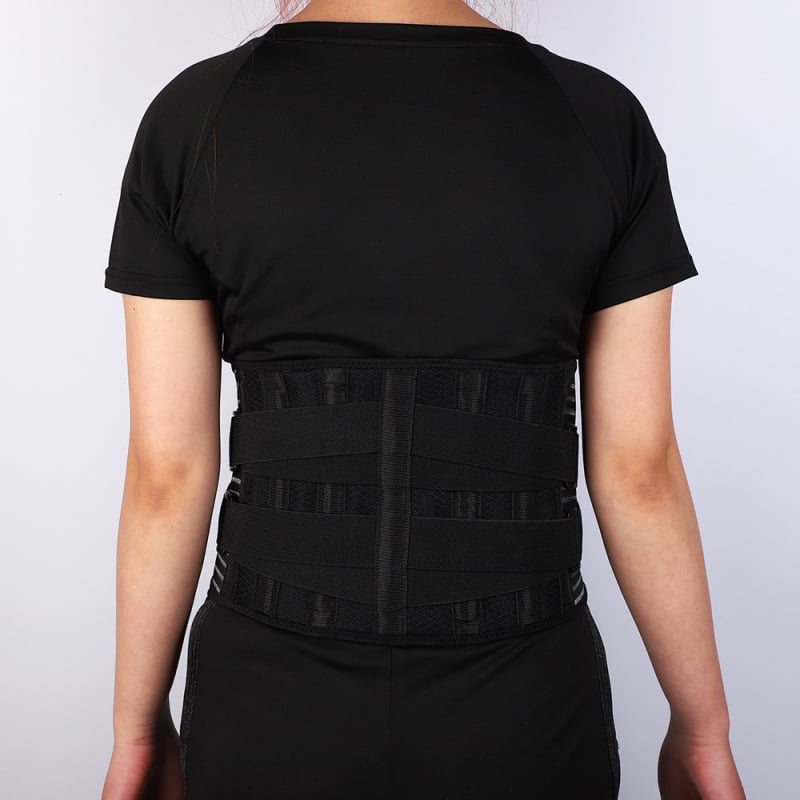 Derék támasz öv, elasztikus dupla kompresszióval, légáteresztő hálós szerkezettel, poliészter rostból, súlyemeléshez és edzéshez