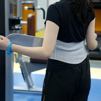 Mugwort habos derékvédő — Leclerc (Anyag: üröm; Alkalmas: Univerzális; Sportok: röplabda; Védelmi terület: derék)