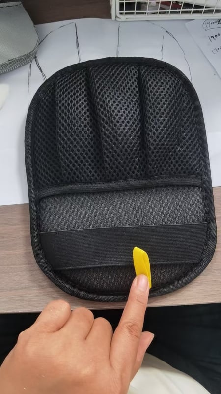 Anika Állatbarát tisztító kesztyű elektromos statikus kétirányú szőrszál-eltávolító kefével — velúr + szendvics háló, Eredet: Hebei