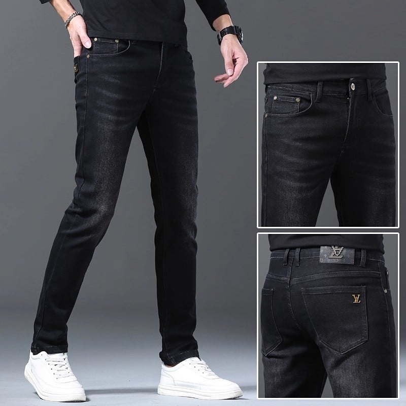 Farmernadrág, középmagas derekú, egyenes szabású, pamutkeverék 35–75%, cipzáras lezárás