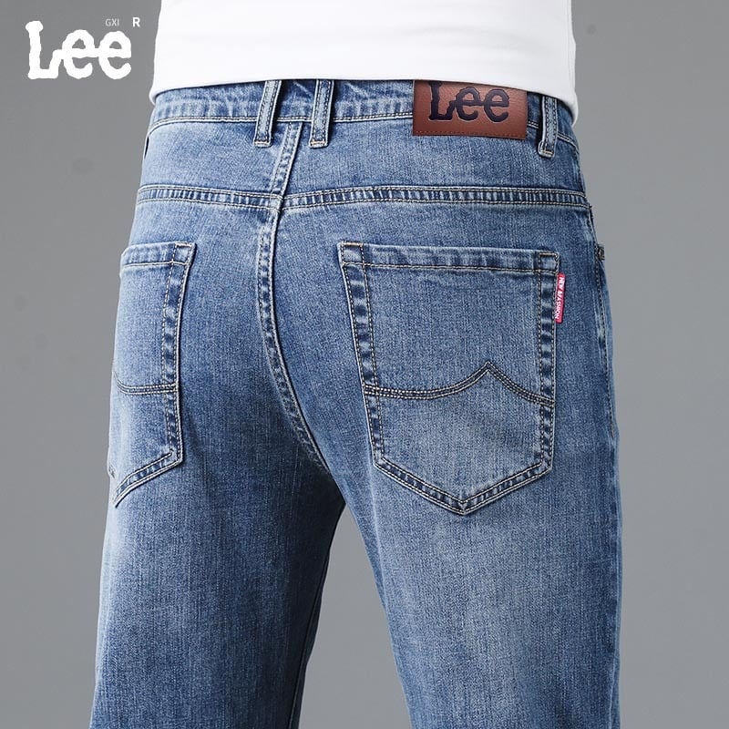 Férfi farmernadrág, koreai stílus, egyenes szabás, középmagasság, cipzár, kézzel rajzolt részlet