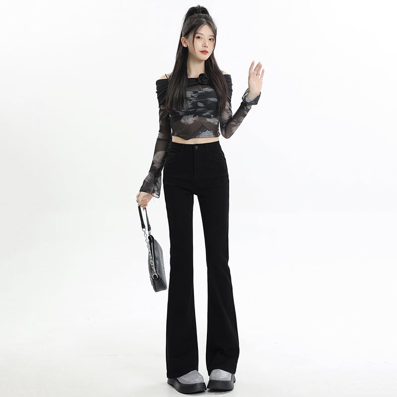 Női bootcut farmerek, magas derékkal, nagy elasztikussággal, vast denim, téli 2025