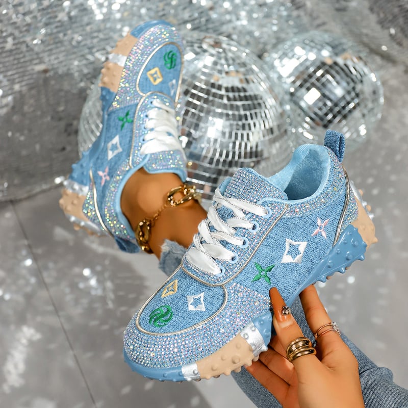 Женски спортни обувки с платнена горна част, платформа и гумена подметка, принт с букви, връзки